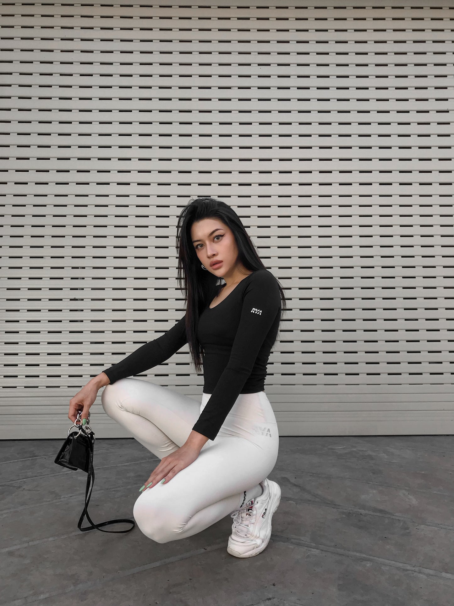 RYASOFT LONGSLEEVES TEE BLACK