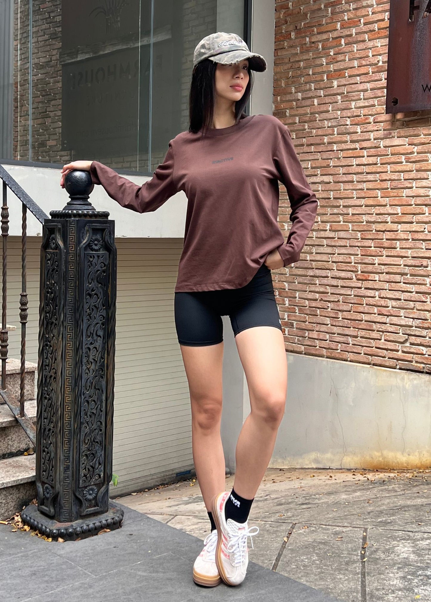 BASIC LONGSLEEVES TEE COFFEE