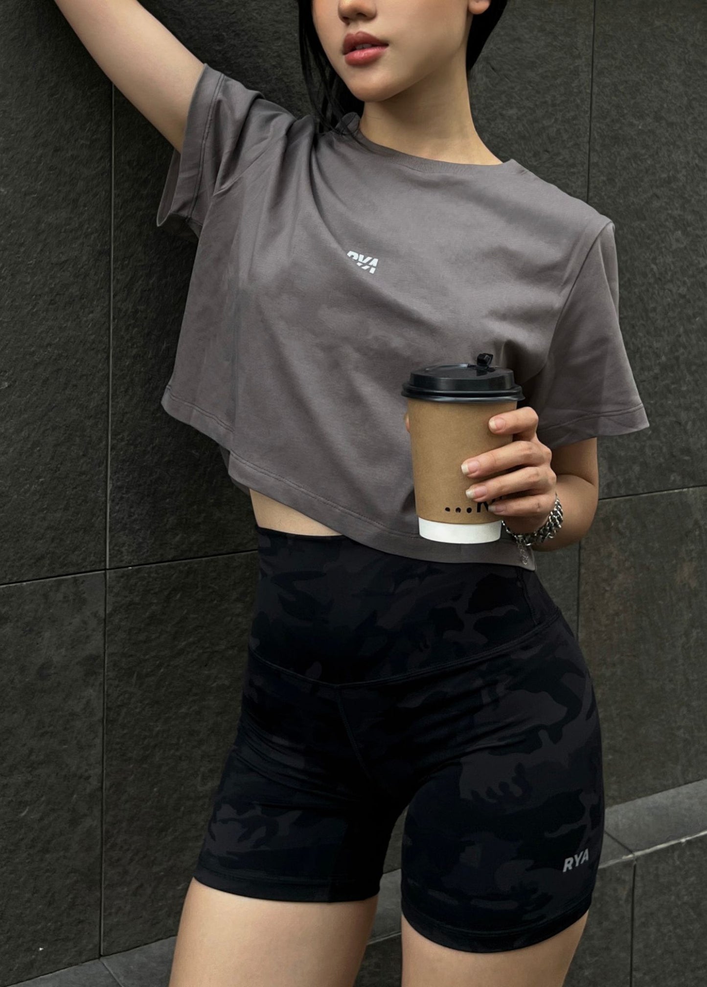 COMFY CROPTOP DARK GREY