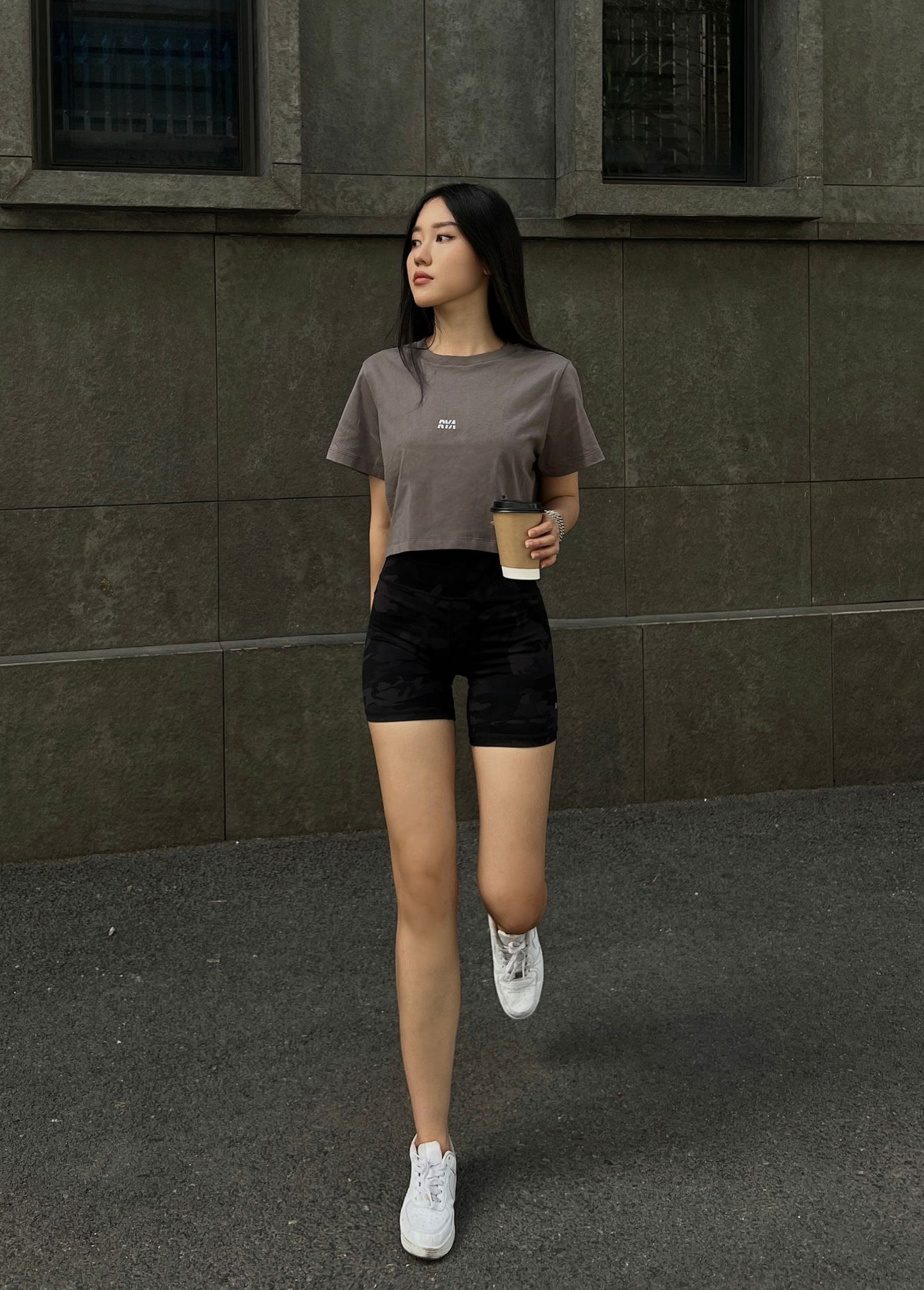 COMFY CROPTOP DARK GREY