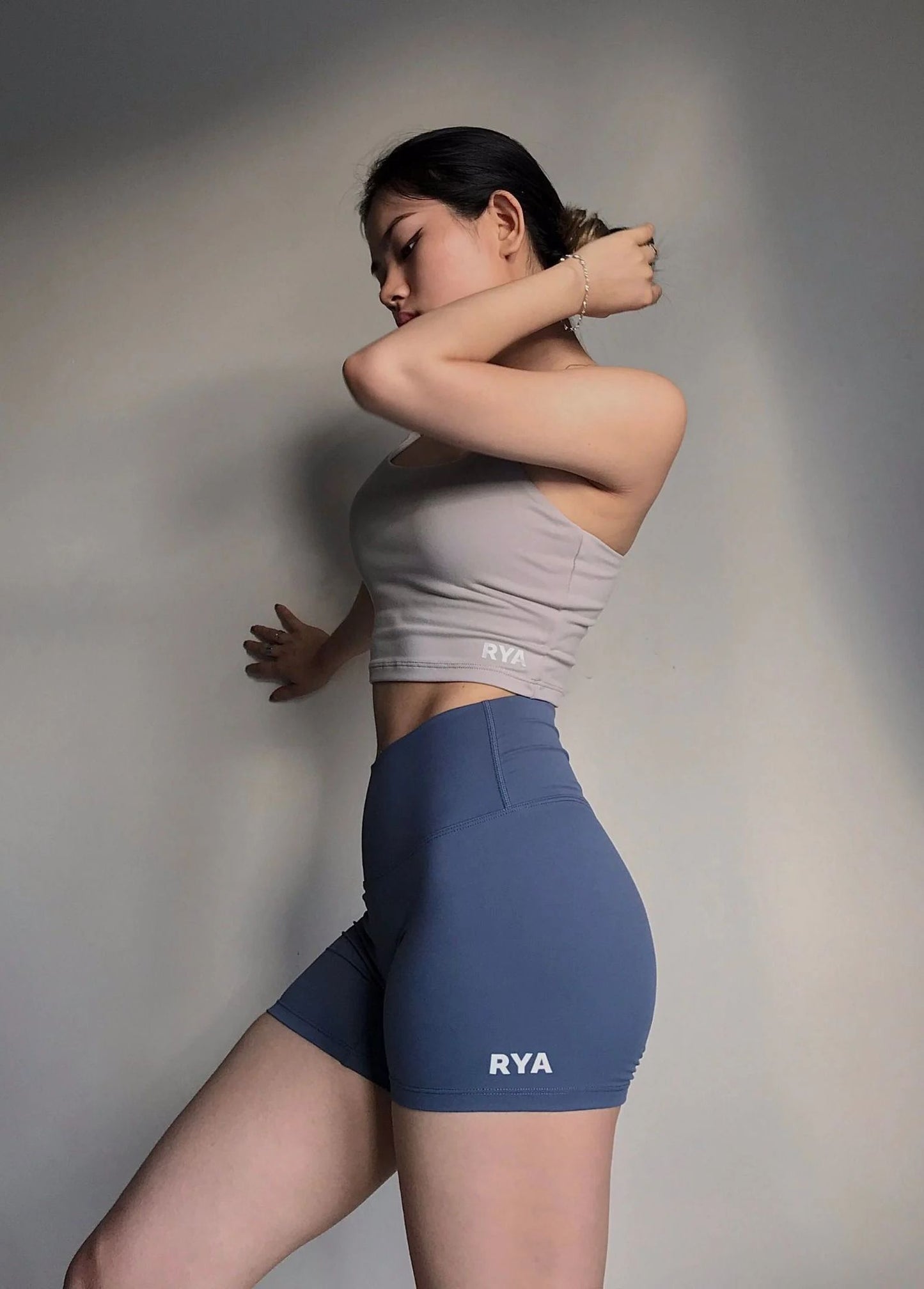 STRAPPY CROPTANK GREY