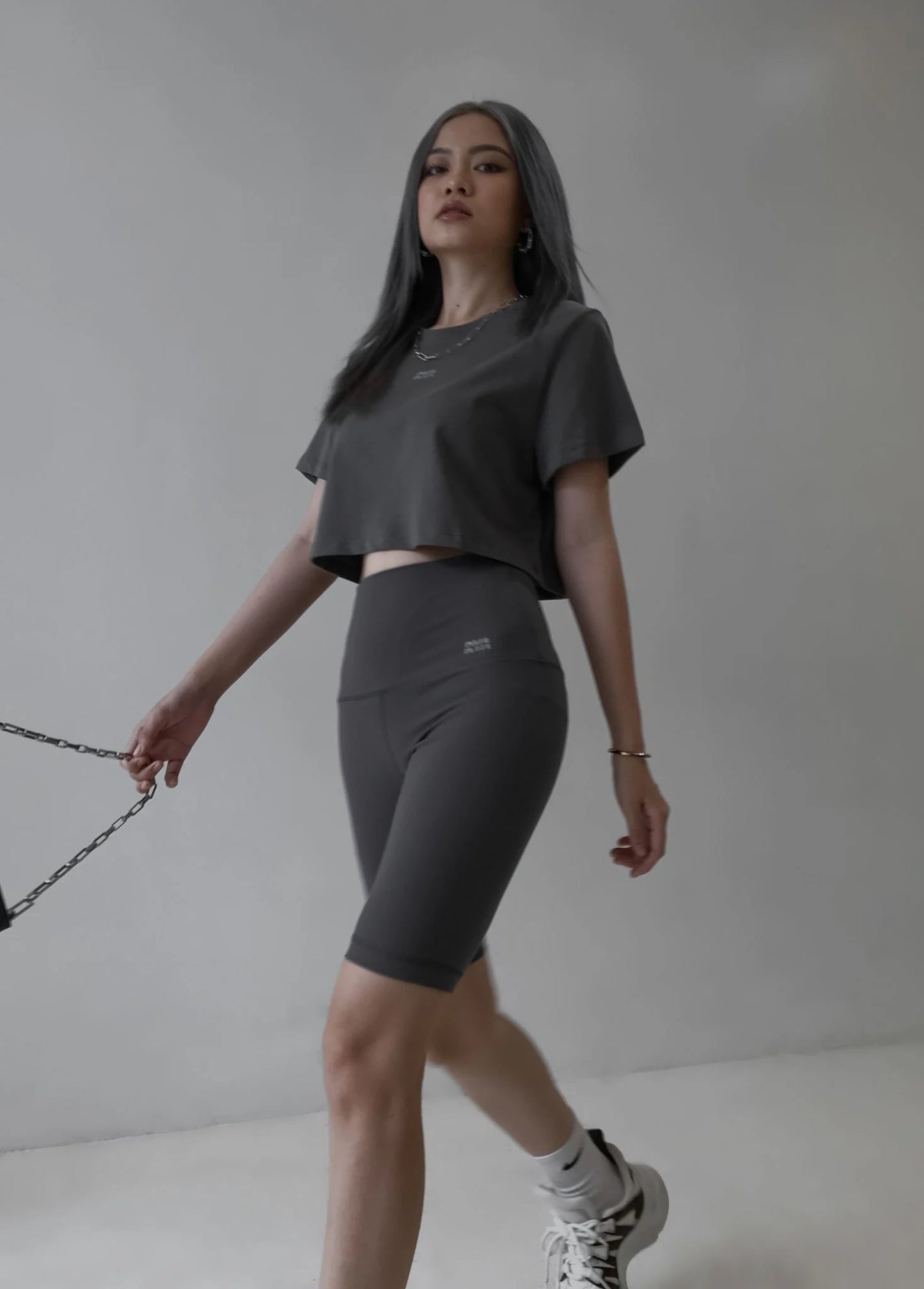 COMFY CROPTOP DARK GREY