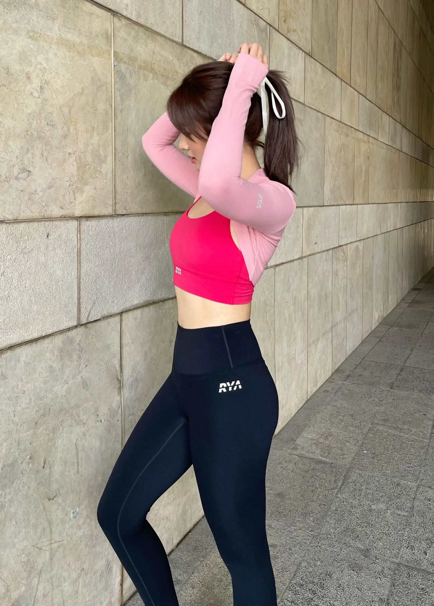 BASE SPORTBRA HOT PINK