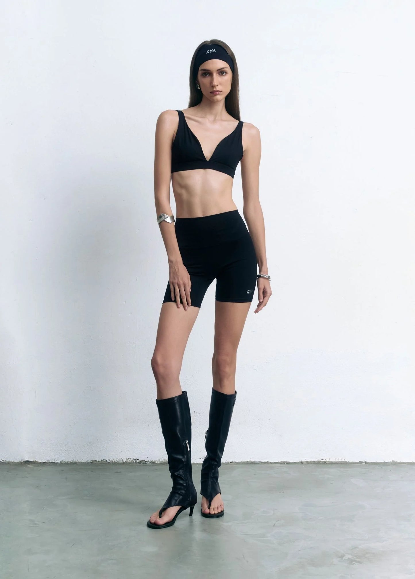 APEX SPORTBRA BLACK