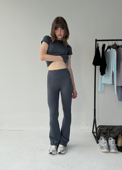 RYA FLARED LEGGING
