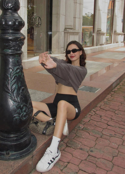 YOLO CROPPED TEE