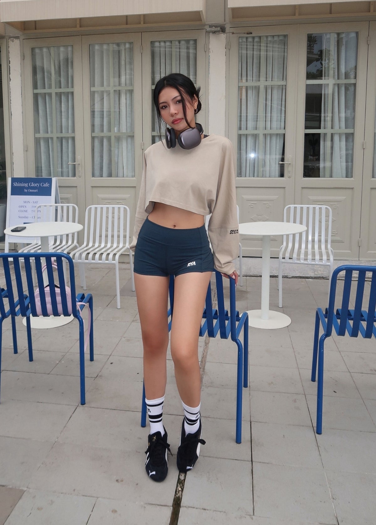 YOLO CROPPED TEE