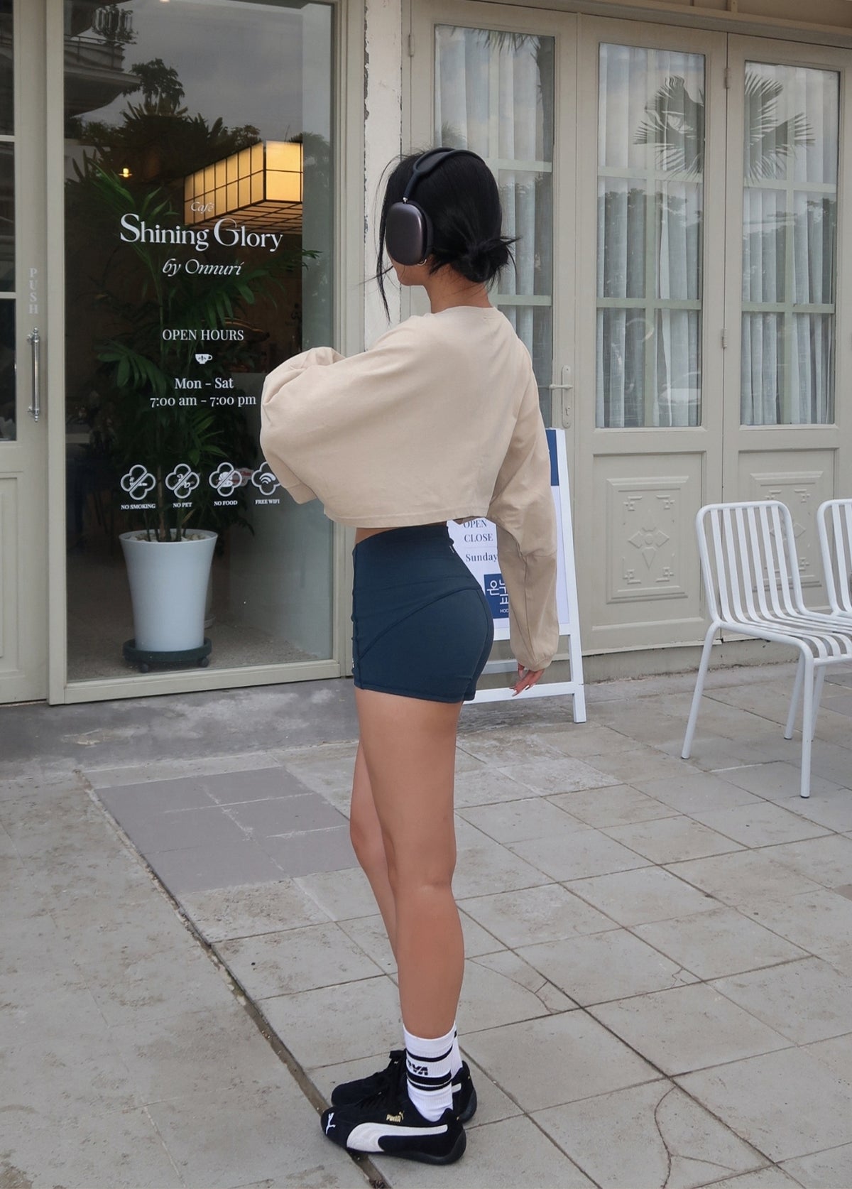 YOLO CROPPED TEE