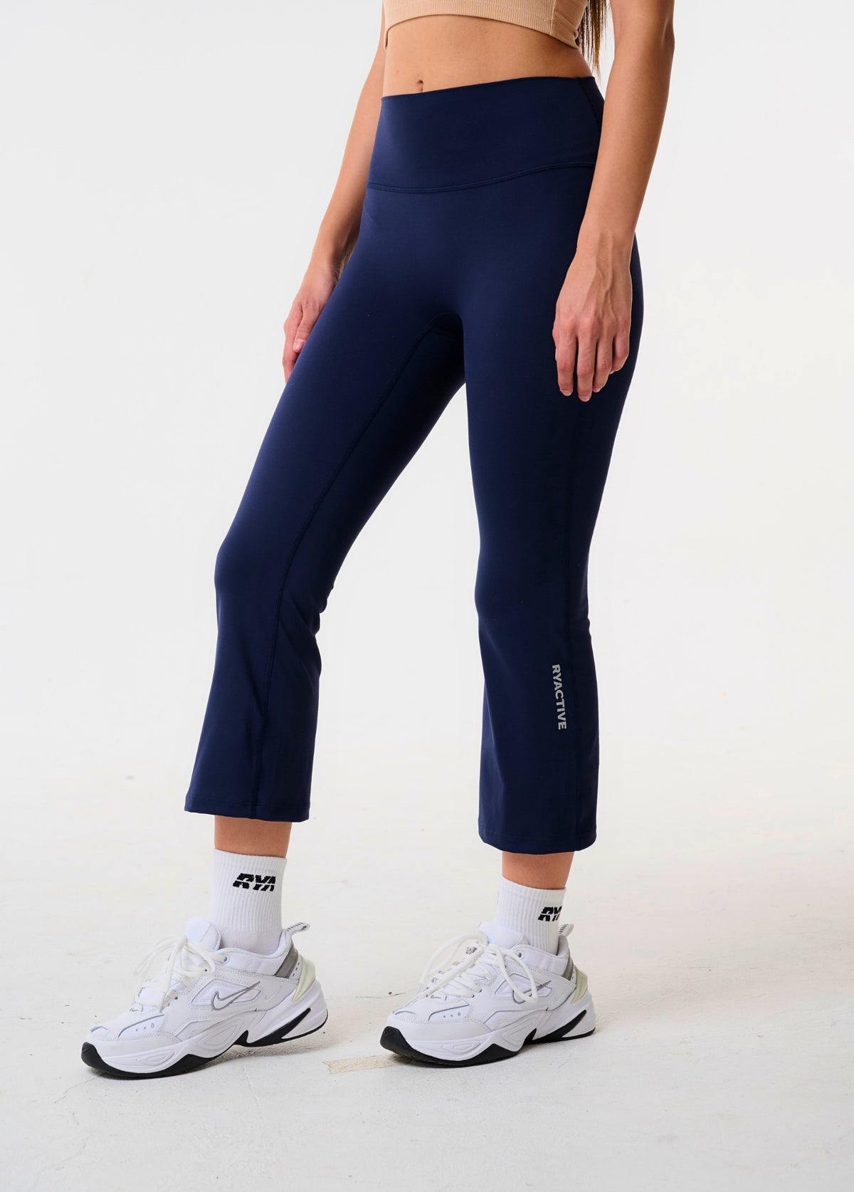 OUTLINE MEDIUM LEGGING