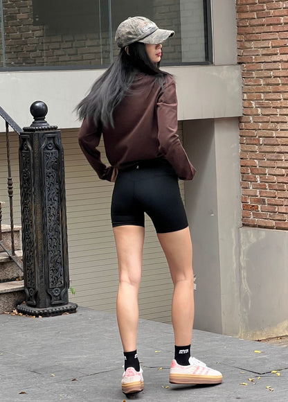 BASIC LONGSLEEVES TEE