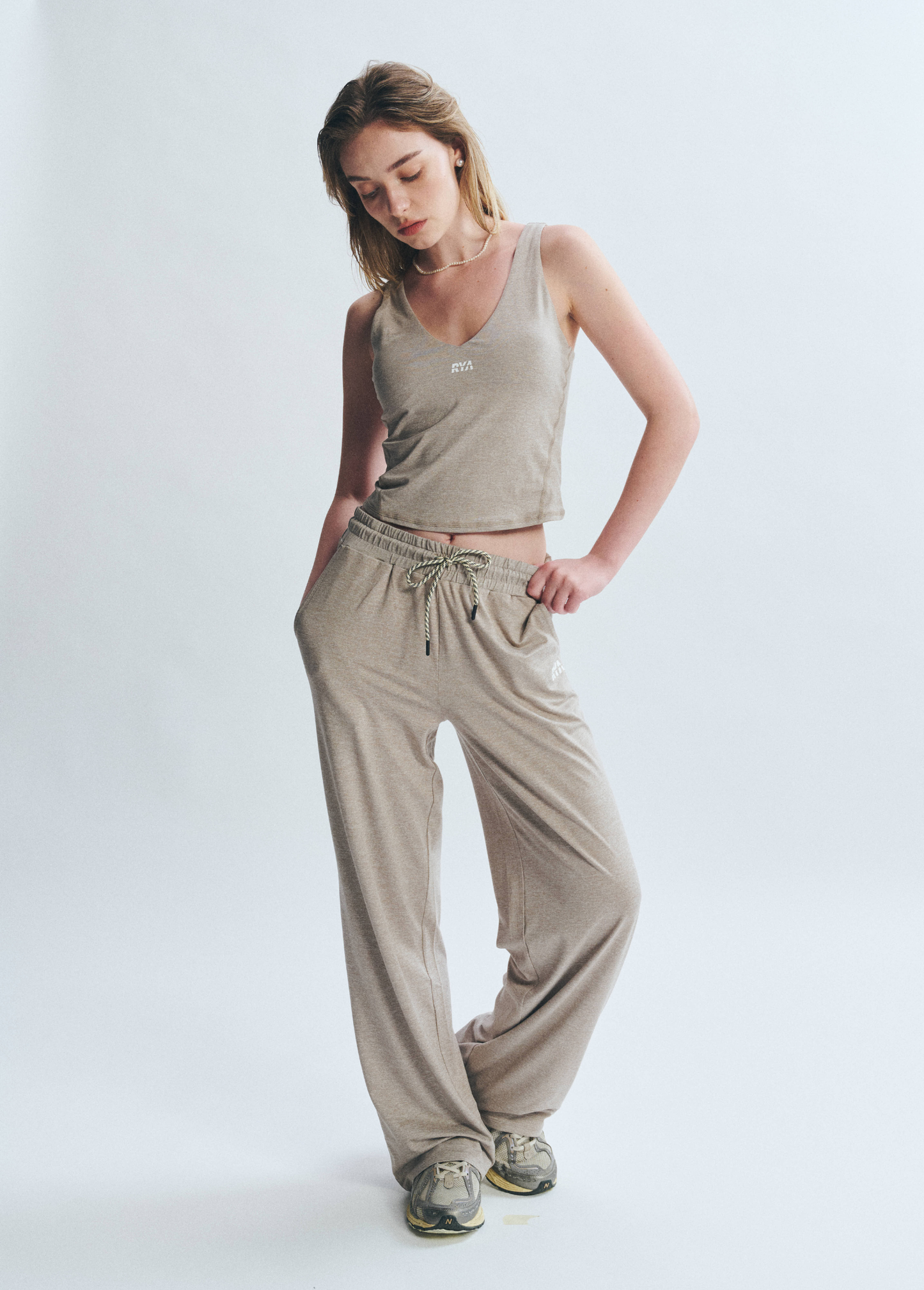 PremRELIEF DREAMY CAMI SPORTBRA Heather Taupe